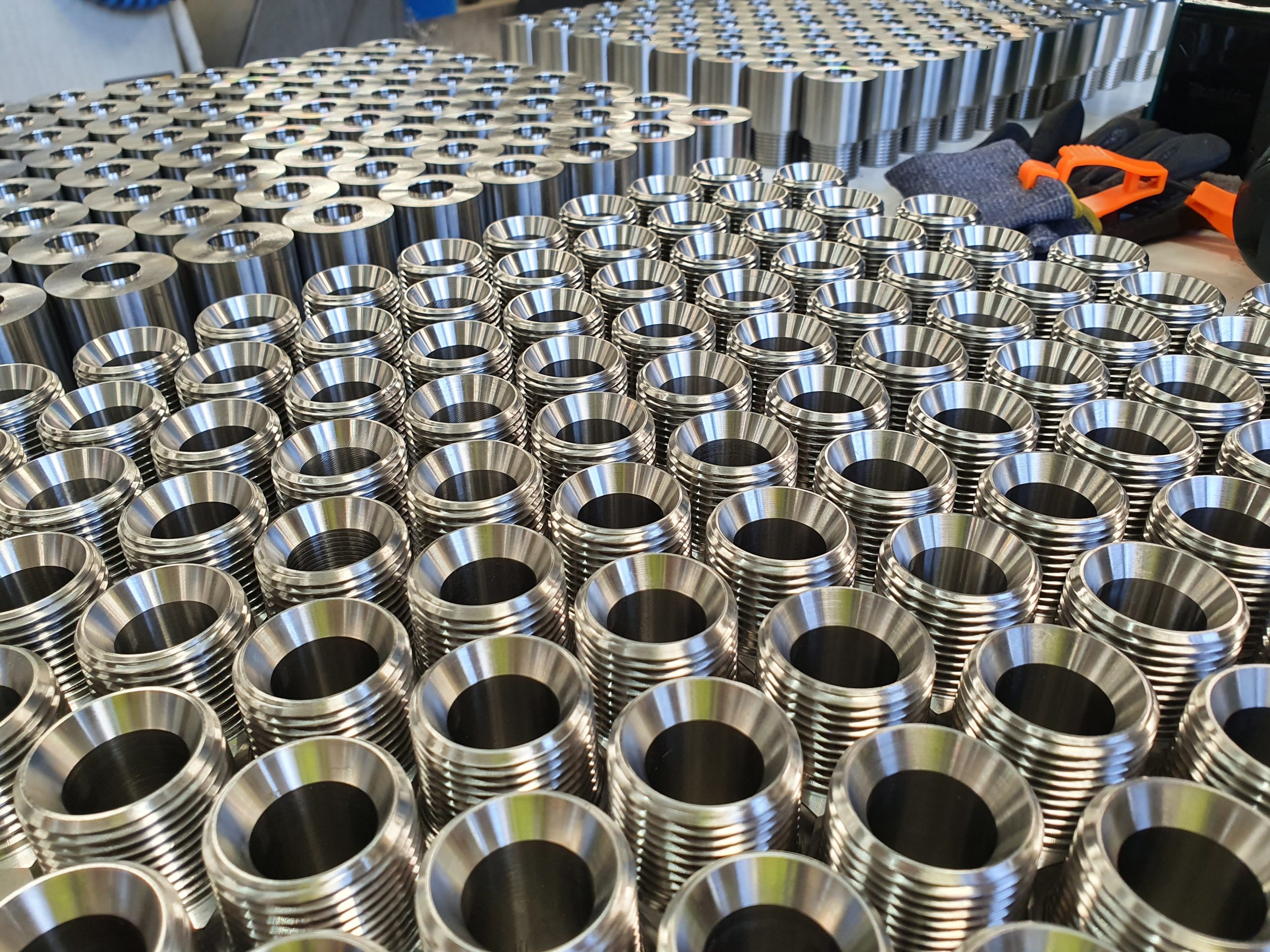 The benefits of handheld XRF analysers for industrial hose applications