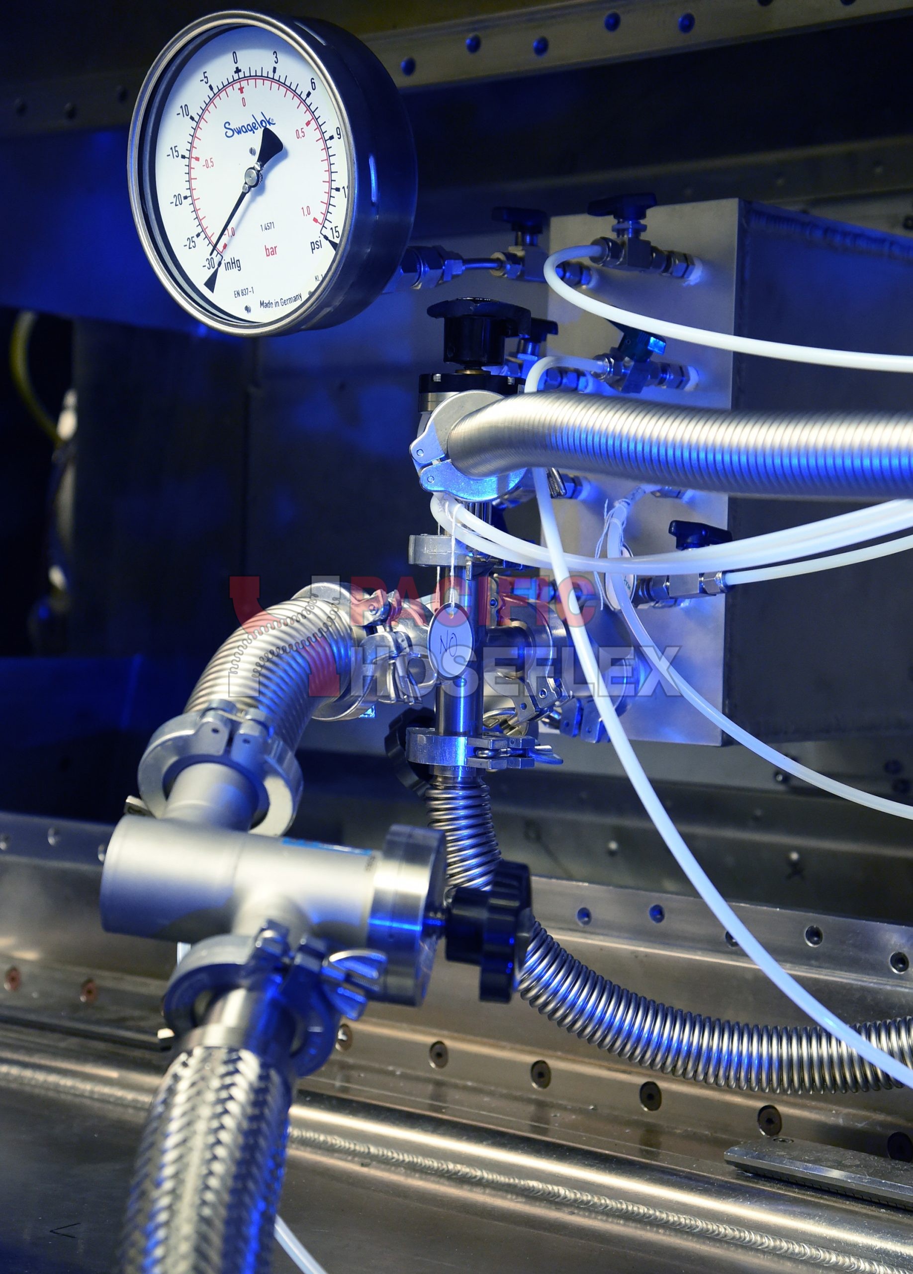 How do you choose sanitary hoses and fittings for the pharmaceutical industry?